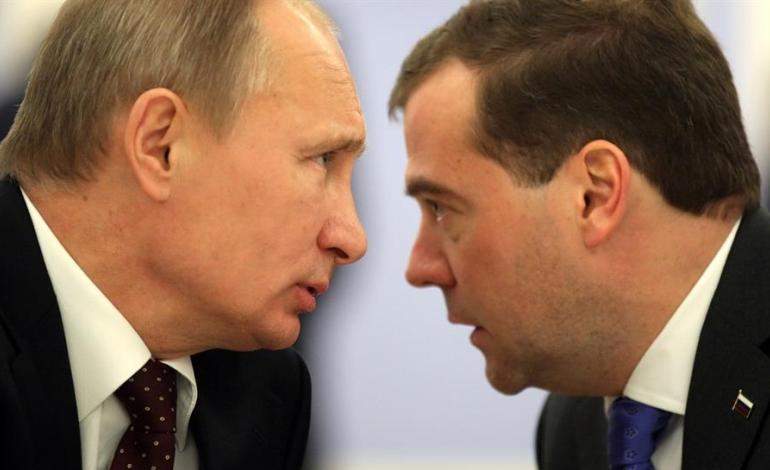 Renuncia gabinete ruso, incluido primer ministro Medvédev