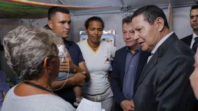 Vicepresidente de Brasil visita frontera de su país con Venezuela