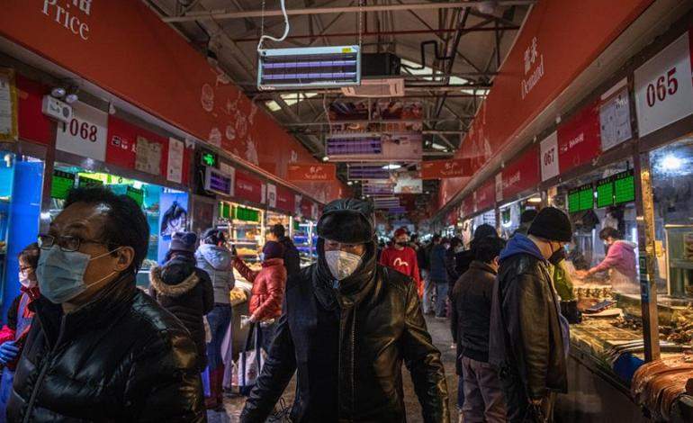 China busca protegerse de "importación" del coronavirus