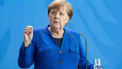 Merkel insta a no ir tan rápido en retorno de actividades en Alemania