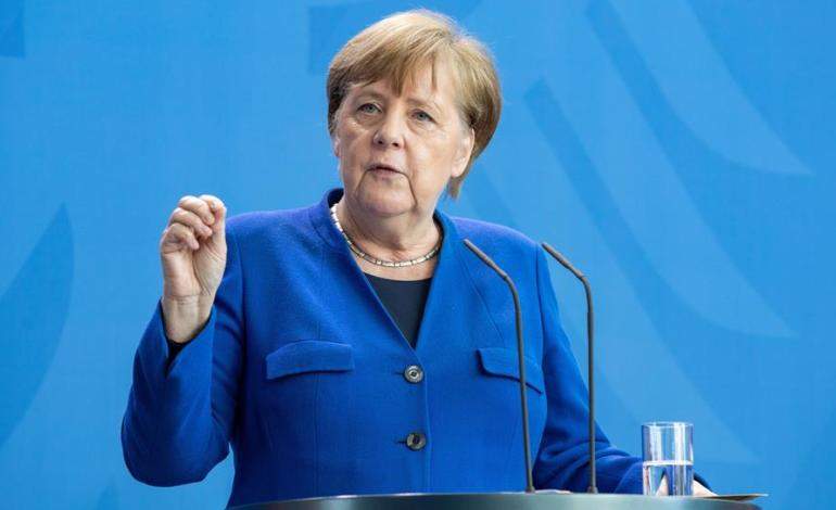 Merkel insta a no ir tan rápido en retorno de actividades en Alemania