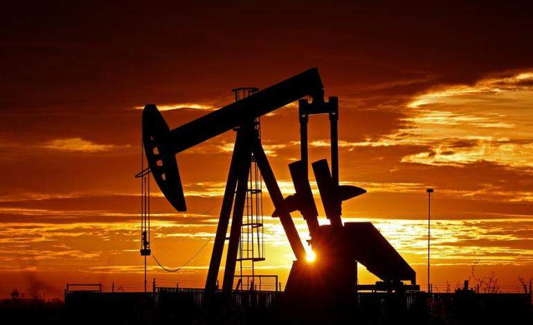 OPEP + logra acuerdo para reducir la producción petrolera