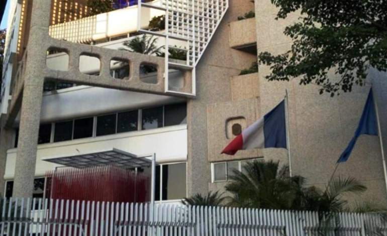 Francia niega que Guaidó esté en su embajada en Caracas
