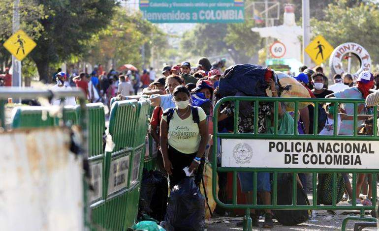 Venezolanos que esperan en Colombia tardarán hasta seis meses para regresar al país