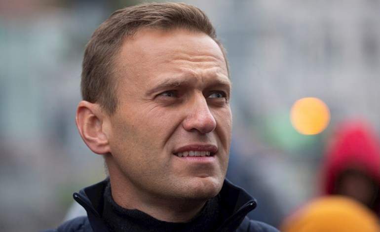Opositor de Putin, Navalny en coma por presunto envenenamiento