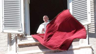 Photo of El papa lamentó la reducción de inversión en educación y la subida en armas
