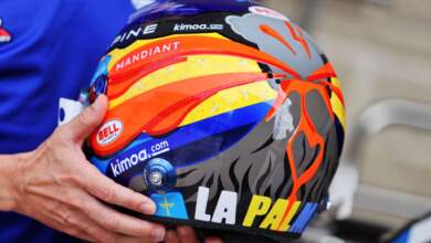 Photo of Alonso subastará su casco para ayudar a los afectados por el volcán de La Palma