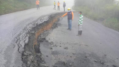 Photo of Deslaves y derrumbes afectaron vialidad en Táchira