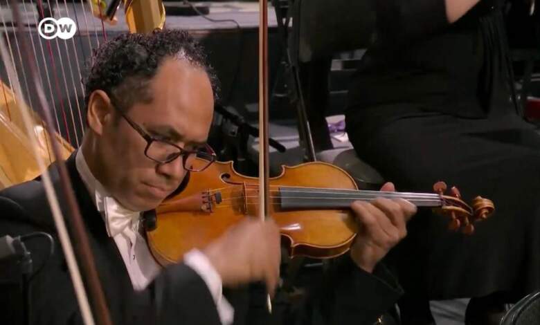 Juan Manuel González Hernández, violinista venezolano.